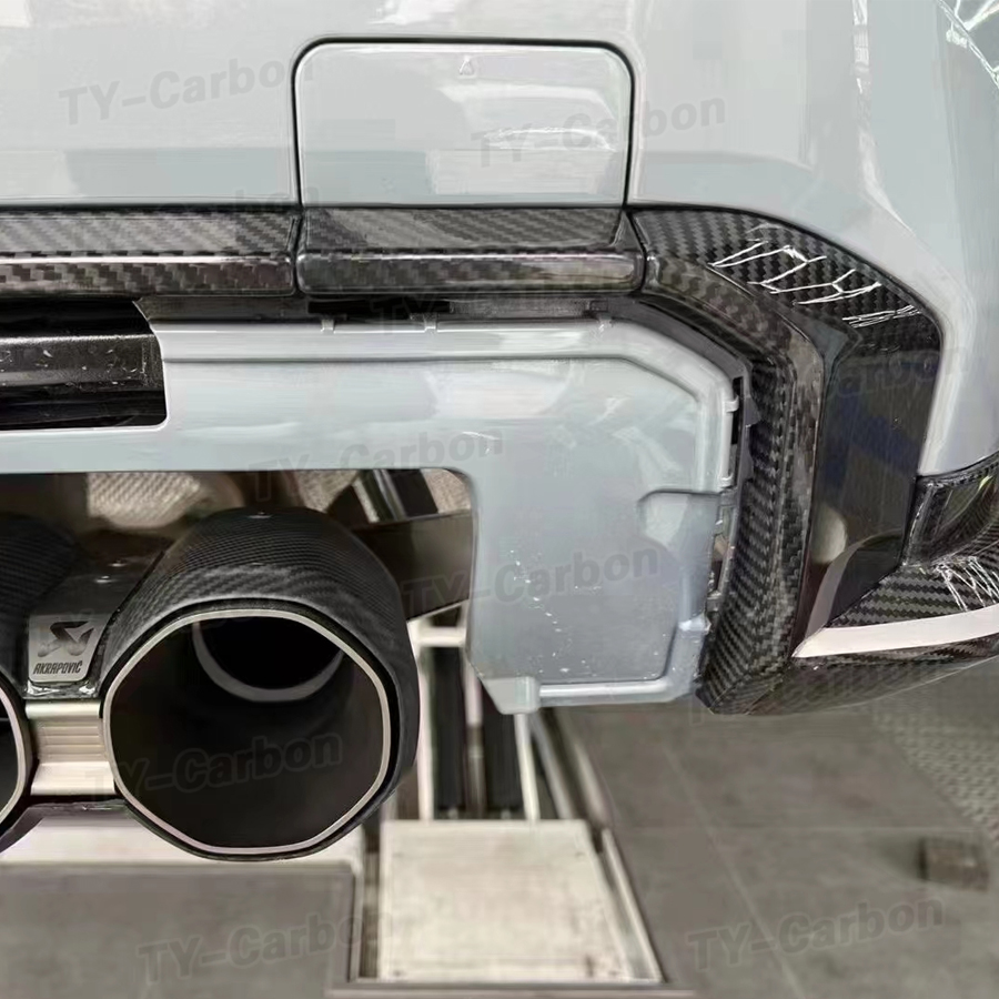 Dry Carbon Fiber Rear Diffuser - огляд і ціна Diffusion Material Roll