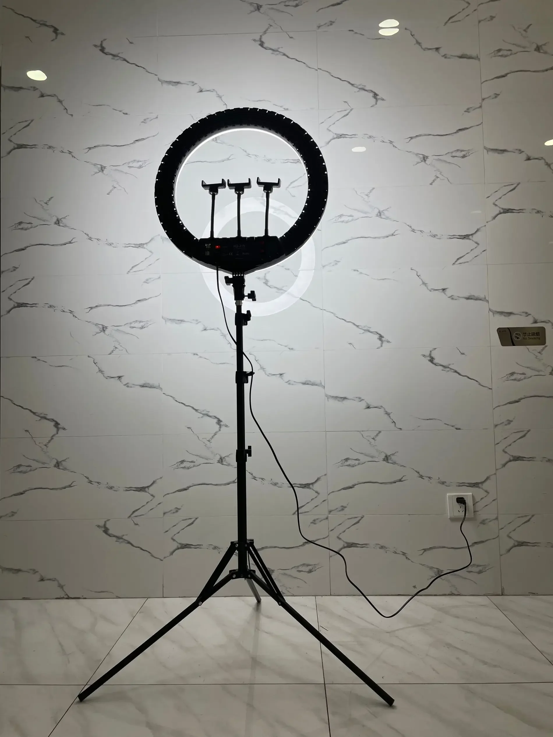 HQ-21n 21 Inch LED Ring Light  - огляд і ціна Photography And Lighting